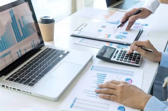 Financial Reporting and Budget Management for Businesses